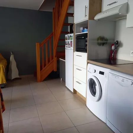 2 Avec Terrasse Ensoleillee, Cap D'agde - Fr-1-249-443 *